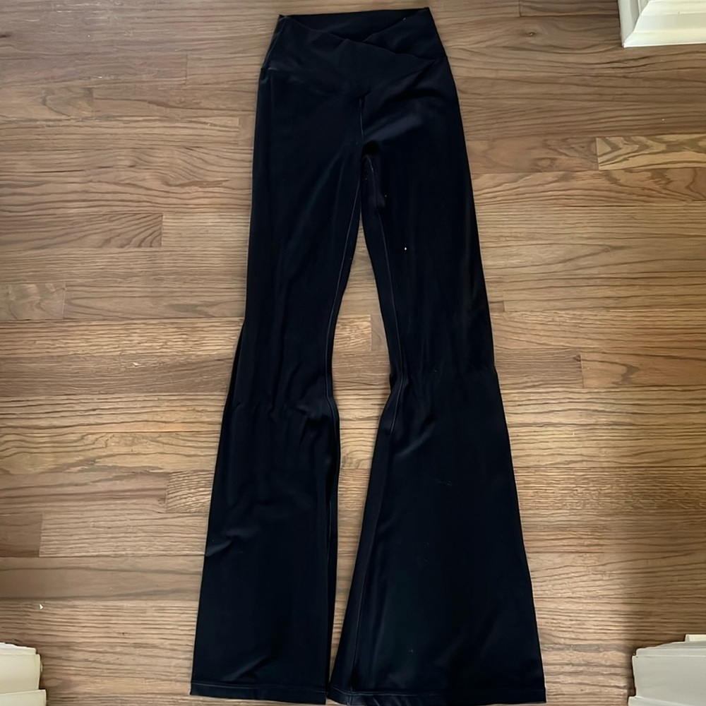 off-line by Aerie black flare leggings size: M